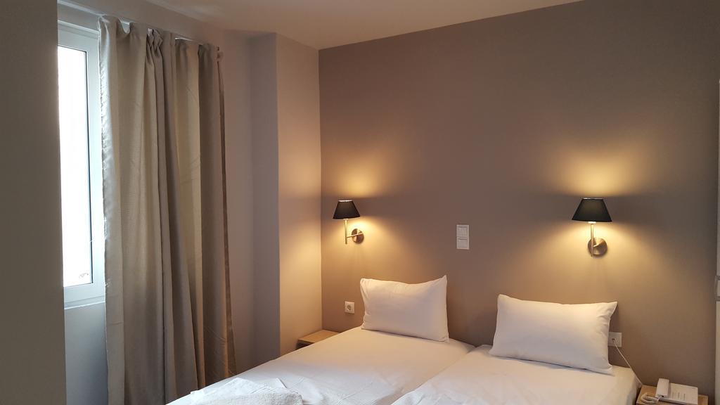 Lux Hotel Piraeus Exterior photo