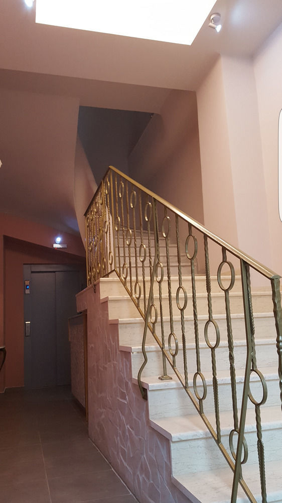 Lux Hotel Piraeus Exterior photo
