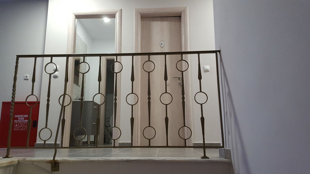 Lux Hotel Piraeus Exterior photo